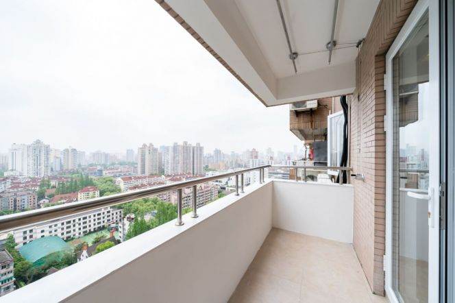  Stunning 2br high-rise with Balcony @Jiaotong University M10/11 