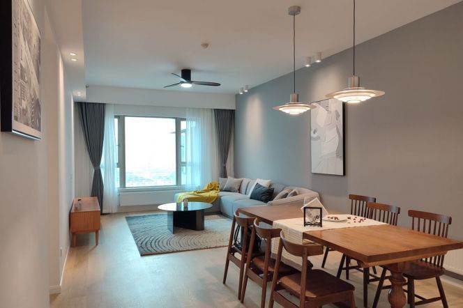 3B2B,Good View,Near Jiaotong University station,Line 10