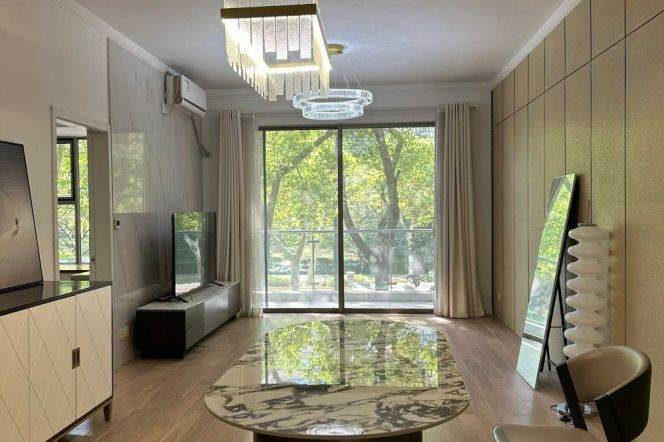  Lakeville/Xintiandi 2br2bath120sqm