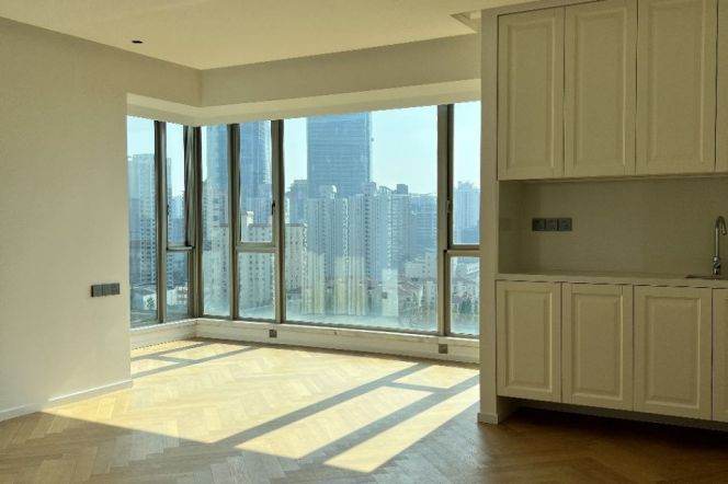 Brand New 4BR 5BA 230㎡ in Wellington Garden/Jiaotong University Station