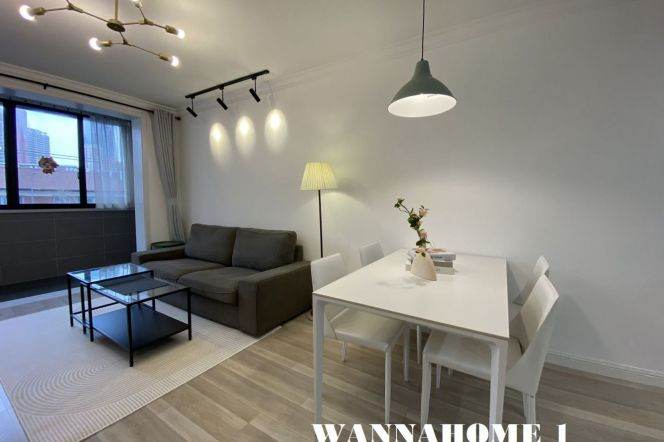 Elevator Bright&Modern&Spacious 2Bdrs 1Bath Apt+L10/11 Jiao Tong Uni. Metro Station