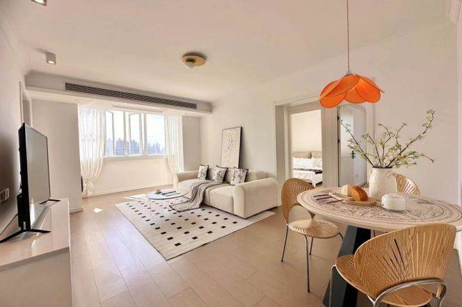 Zhongshan Park, Suzhou River view, with a large balcony, fully bright floor plan，L2-11-13