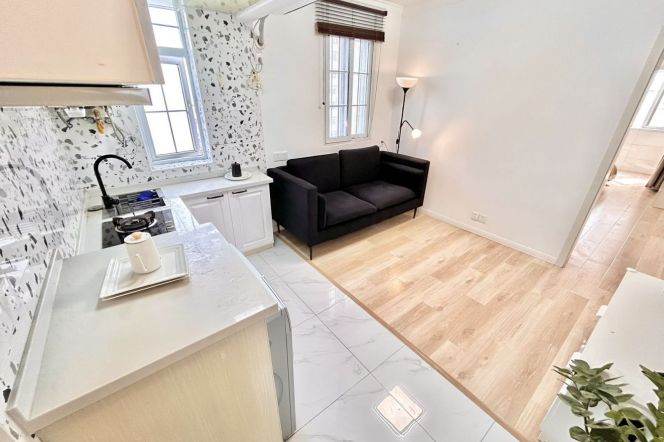 70 sqm modern 1 br Apt &elevator &oven/Hengshan rd 8.5K