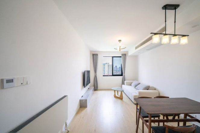 1Bdr 1bath Apt/New&Bright/L11/13 Longde Rd/Su Zhou Creek/Zhong Shan Park/elevator