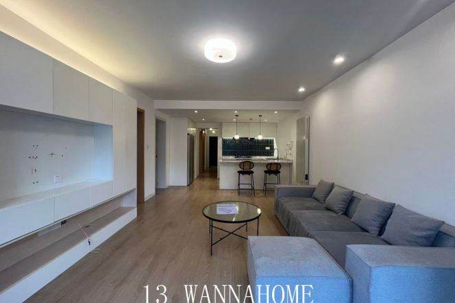 Spacious&Fabulous&Bright 3Bdrs 2Baths/L2/15 Lou Shan Guan Rd/Big Balcony/Large Closet