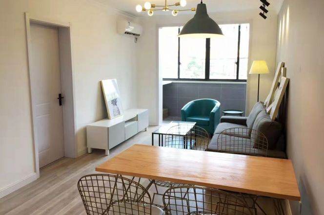 Cozy 2Bedrooms elevator Apt +oven+dryer 2mins to L10/11 Jiaotong Uni.