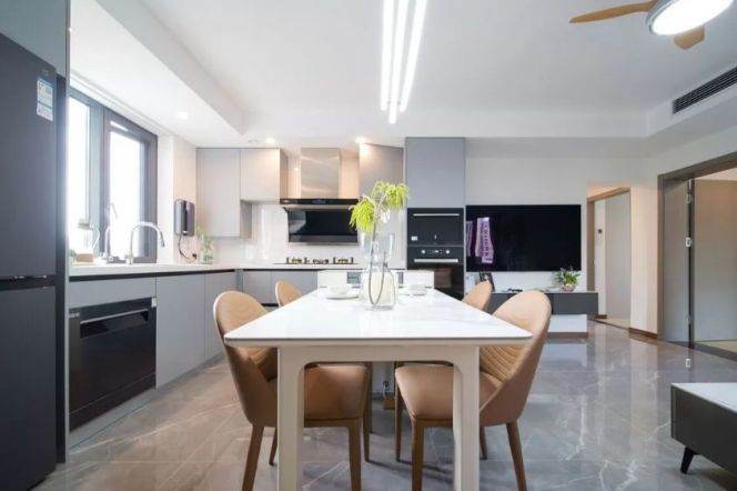 Fully furnished 2Br w. Central AC Xintiandi 