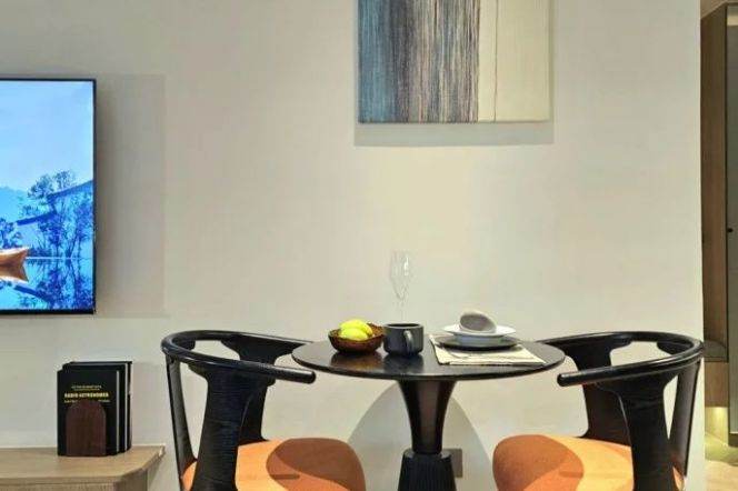 Brand-new well-designed 1br serviced apt in Jing'an nr L3,4,8