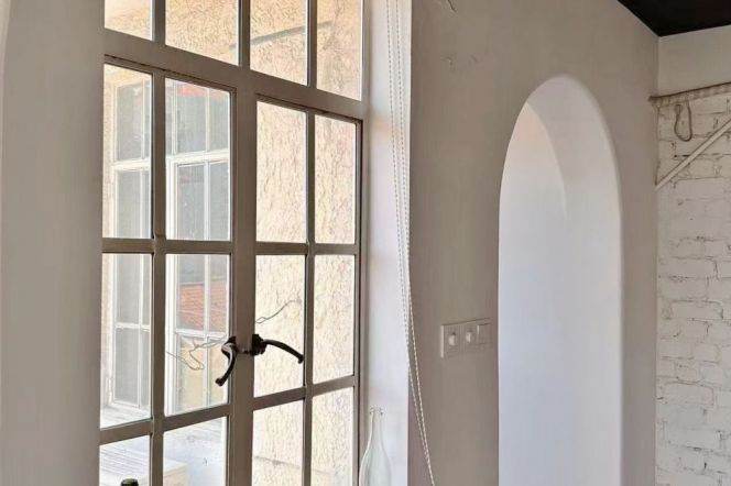 Valuable Yongjia/Anting Rd 1BR with Wallheating,Oven 10.5K 