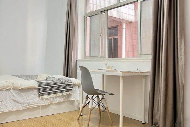 Changning district,big room near Zhongshan park,with nice price short/long term