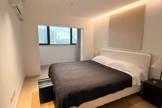  Apartment for Rent in Huangpu | 80 Sqm | 1Bed | Luban rd station 