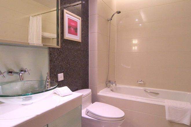 Grand Gateway 2br serviced apt in Xujiahui near L1,9,11