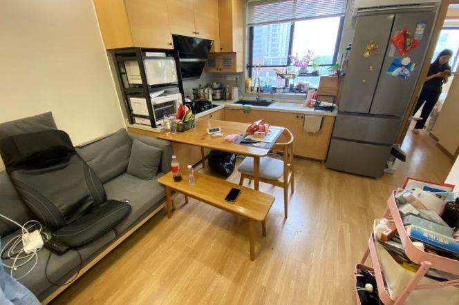 Modern 2br 1lr/elevator/Parking/bright room,Hongqiao rd@L3/4/10