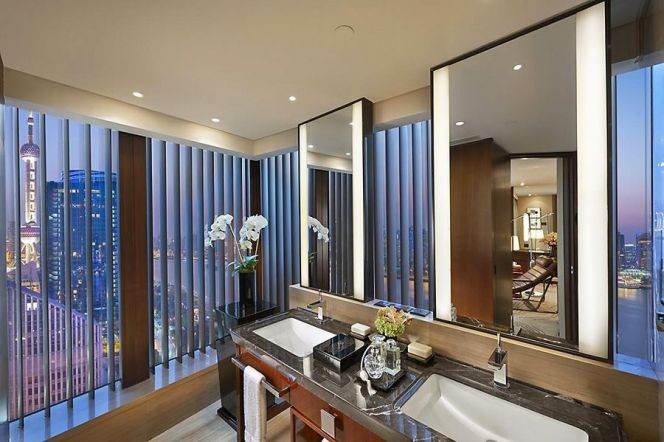 Mandarian Oriental studio serviced apt in Pudong Lujiazui L2 all incl