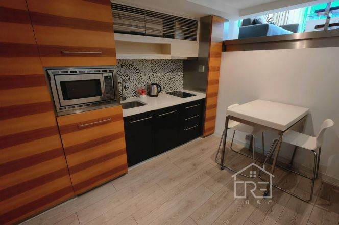 Loft one bedroom service apt 2mins to Langao Rd,free for gym & Wifi
