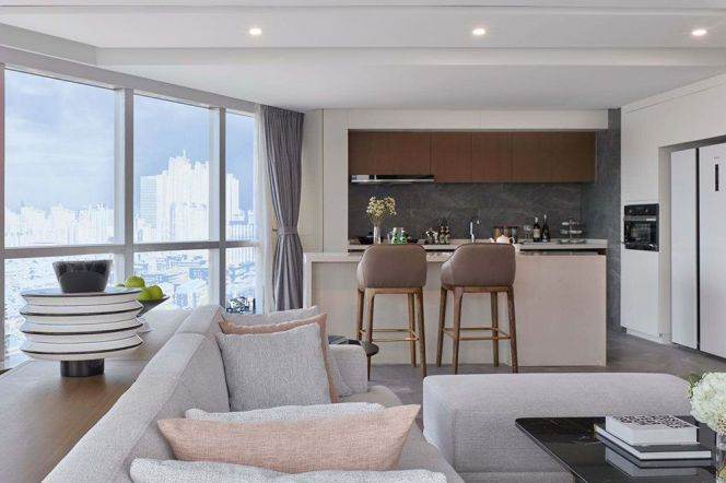 Luxury spacious 1br serviced apt in Pudong Lujiazui nr L2,4,6,9