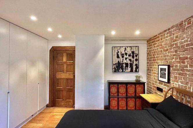  Stunning 2br 2baths old house with Terrace nr Jiaotong University  L10/11