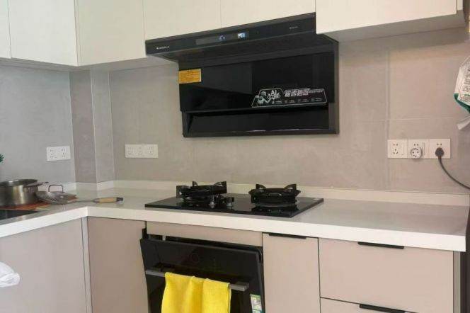 Gubei Hongmei rd 3BR 2BATH apartment