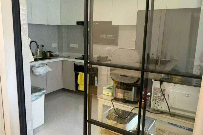 Gubei Hongmei rd 3BR 2BATH apartment