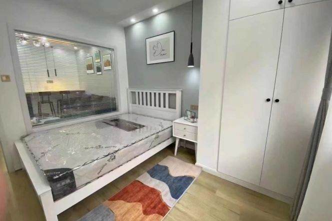 Amazy1BR near Hongqiao RD Sta M3/4/10/5F without Lift/5.6K/Donghua Uni