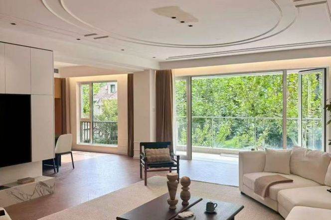 brand new big size 4brs floor heating big open balcony in garden compound near Zoo