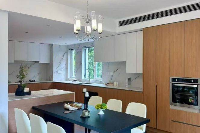 brand new big size 4brs floor heating big open balcony in garden compound near Zoo