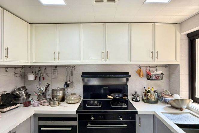 modern 3brs floor heating open kitchen near west fu xing road Wu kang road 20K