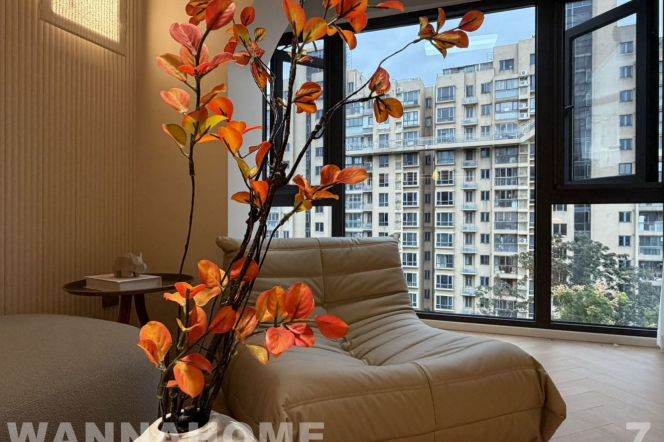 Garden Compound/Line 12 MT/Caohejing Hi-Tech/French Windows/Large Storages/Cozy1br