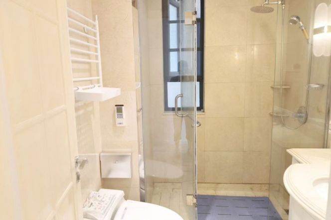 Subway stations of Lines 11 to 15, park-style community, constant temperature throughout the year