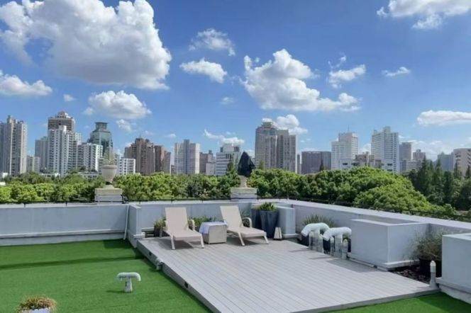 modern big size 3brs floor heating share big terrace in central Xuhui Heng shan road IAPM