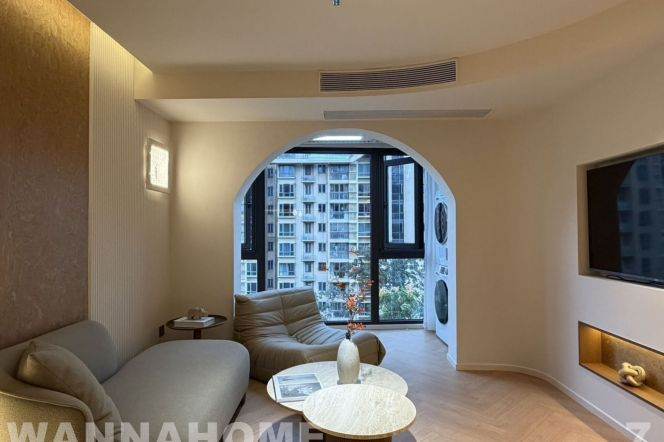 Garden Compound/Line 12 MT/Caohejing Hi-Tech/French Windows/Large Storages/Cozy1br