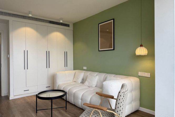 Jiaotong Uni 1BR  /  Spacious / Bright / Modern/ Quiet /Good view