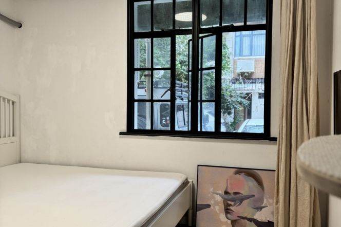 Sunny & Cozy 1Br + private yard | Jiaotong University L10/11 | 13.9K