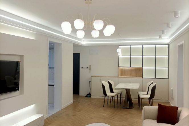 Loushanguan rd 2BR 2LR@L2/15,elevator/floor heating/big living room