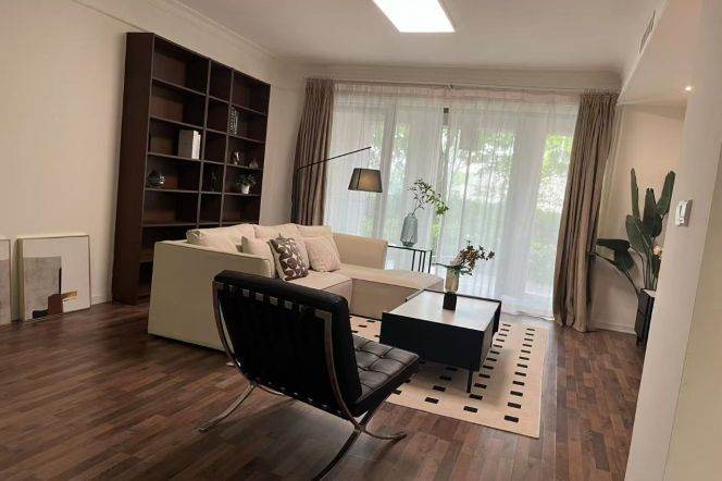 Luxury Villa in Biyun, Pudong – 4 Bedroom Haven‌