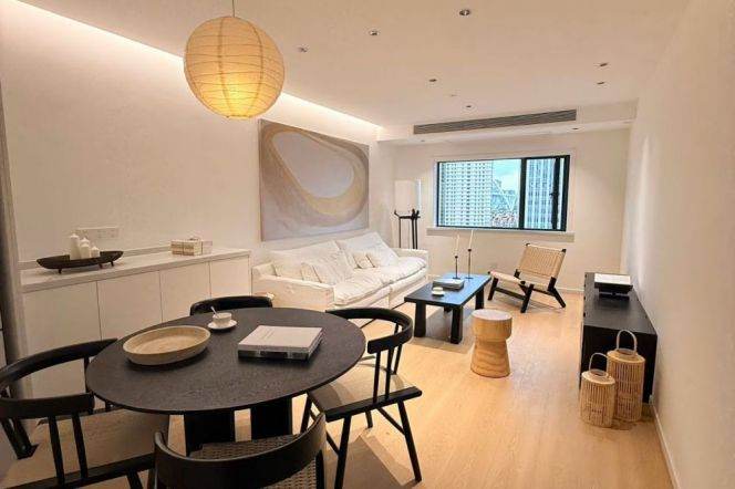 Beautiful 1Br line4,Super modern,new,lift,river view