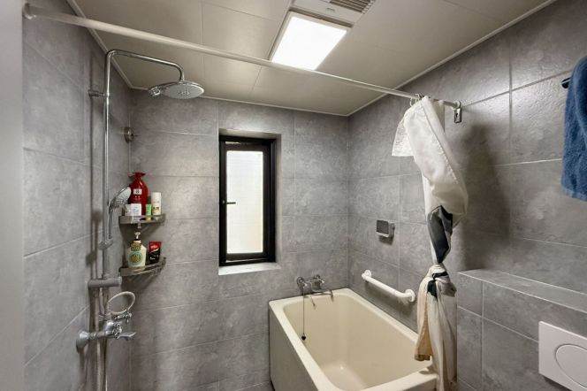 modern 3brs floor heating open kitchen near west fu xing road Wu kang road 20K