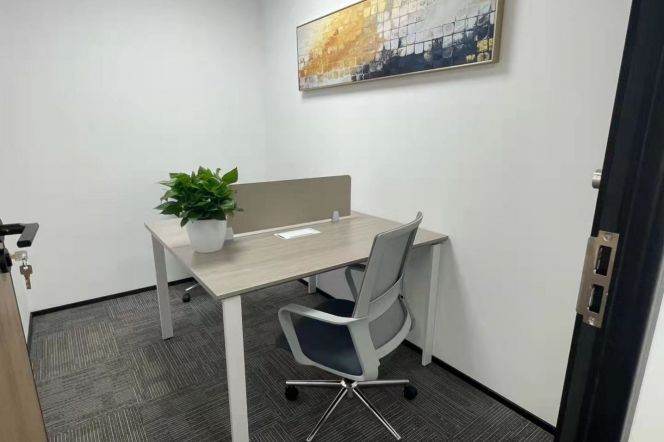 340sqm furnished office W Nanjing Rd