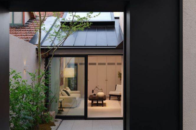 brand new whole lane house near IAPM Line 1,10,12 and Middle Huai hai road CBD