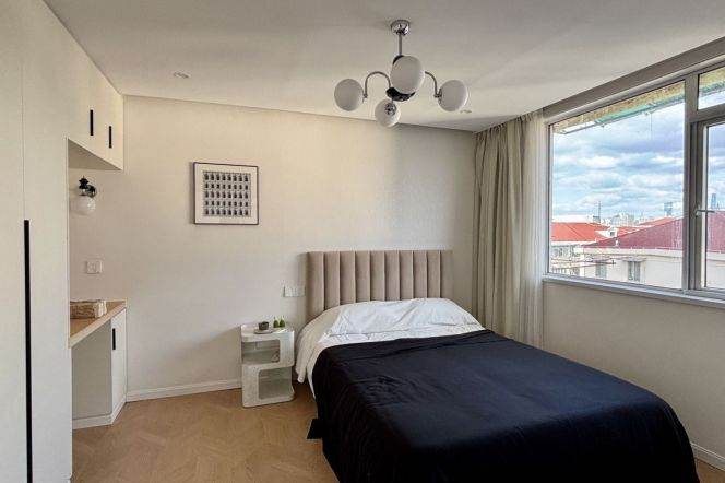 2Bdrs 1bath/Spacious /Bright/Line 7/12 Middle Longhua Rd/Nice Compound/elevator