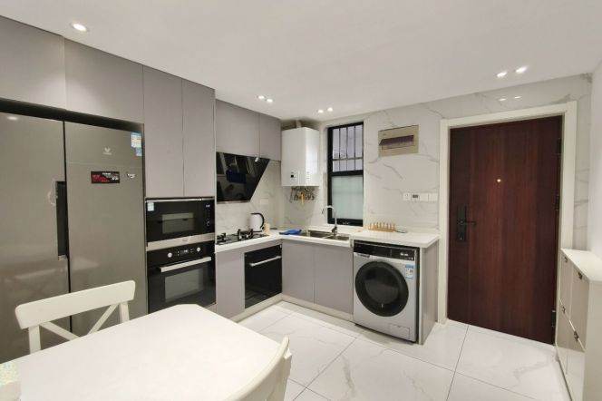 Super good price 2Br apt Xintiandi,lift,floor heating,nice view