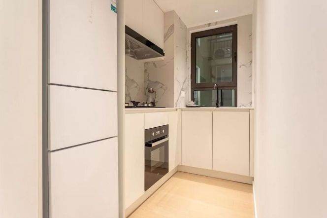 modern big 1 bedroom floor heating open balcony good view Gubei line 15 Pedestrain street