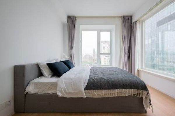 Bright 3Brs in Palace Court