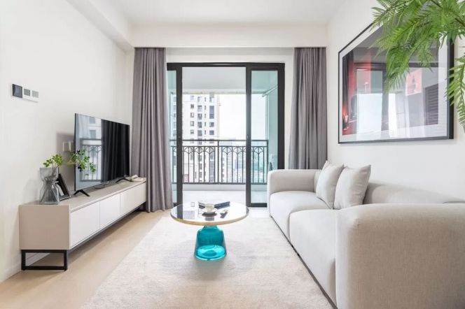 modern big 1 bedroom floor heating open balcony good view Gubei line 15 Pedestrain street