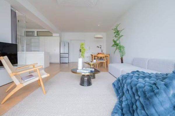 Bright 3Brs in Palace Court