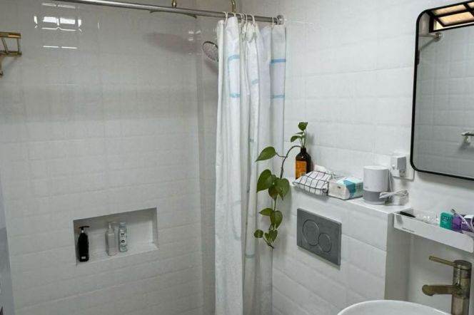 Jiaotong University 1BR apartment