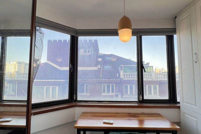 Line 1 Hengshan Rd. Cosy Apt. w. Elevator 