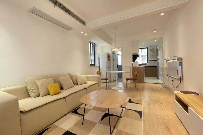 Spacious 1br 2lr/all bright room/big living room,Zhongshan park@L2/3/4