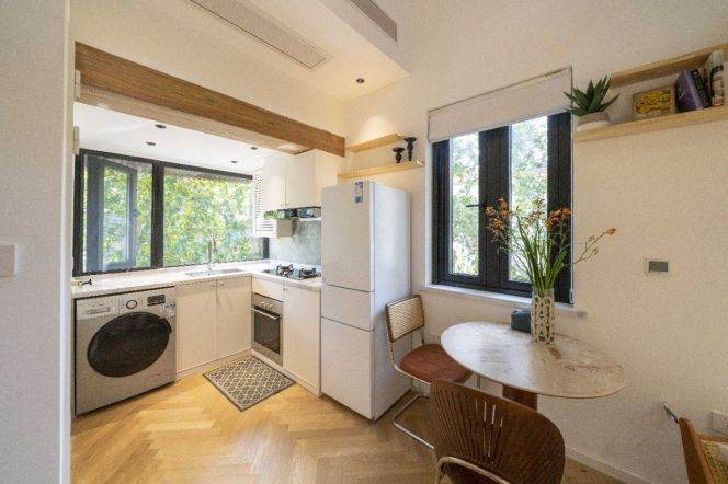 stylish &bright 1 br old house &floor heating &oven/iapm 8.5K