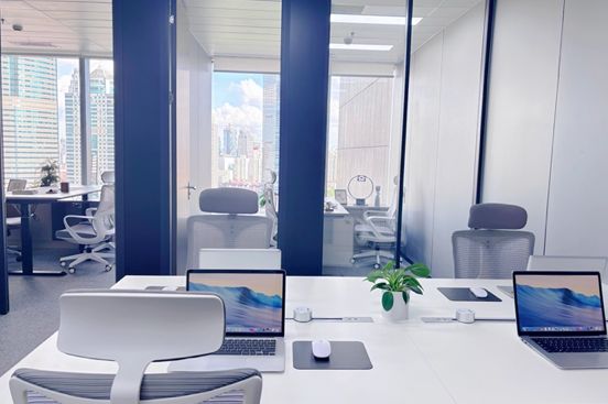 150sqm furnished office Lujiazui